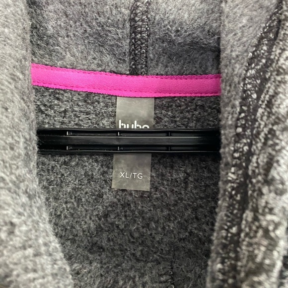 Sweater - Picture 2 of 3